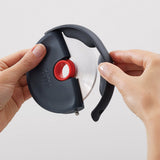 Disc-Easy-clean-Pizza-Cutter3.jpg