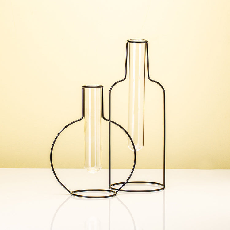 Silhouette-vase3.jpg