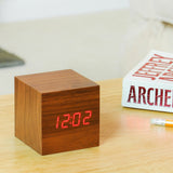 cube-walnut-click-clock3.jpg