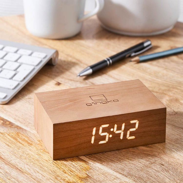 flip-click-clock-cherry4.jpg