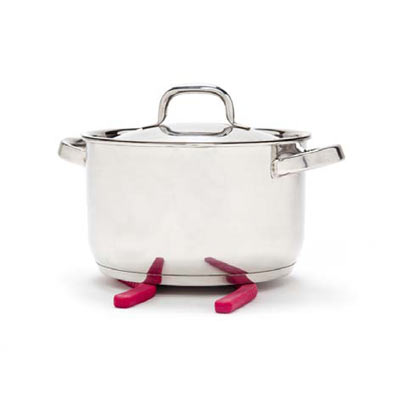 Keeping Your Tables Looking Good As New with the Flexible Trivet