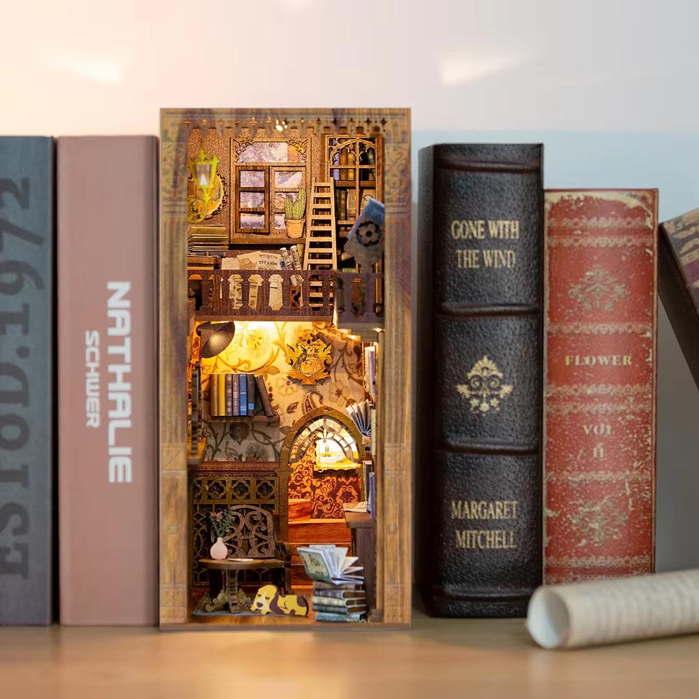 DIY Miniature Book Nook KIT - Eternal Bookstore