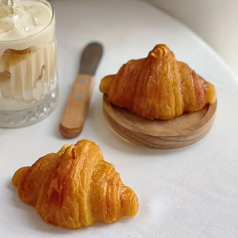 Croissant Candle