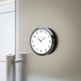 Magnetic-clock-tic-tac-black-white.jpg