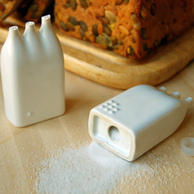 FRAGILE - Salt & Pepper Shaker