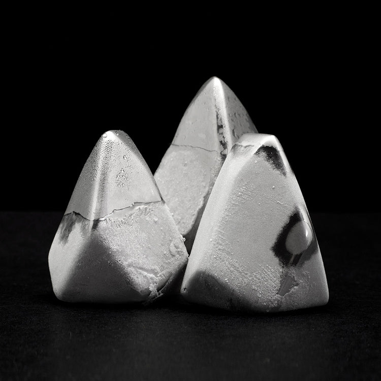 Polar - Iceberg-shaped Metallic Drinking Stones